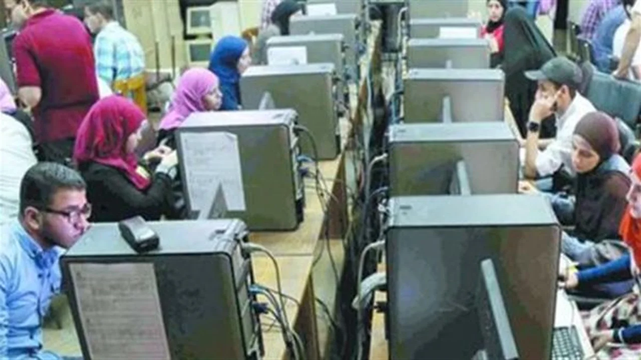 تكنولوجيا حيوية: لماذا يفضل الطلاب التسجيل في جامعة العاصمة؟